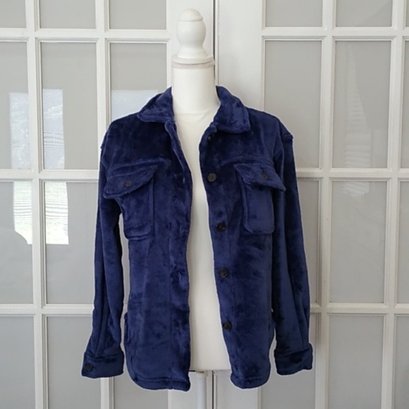 NEW Crave Fame Juniors Faux Fur Shacket - Picture 3 of 14